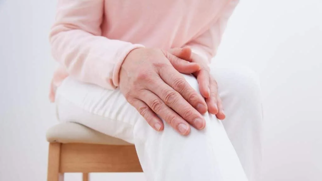 قفل شدن زانو بخاطر آرتروز