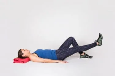 بالا اوردن پا با زانوی کاملا باز شده