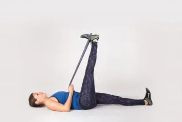 کشش همسترینگ با دیوار